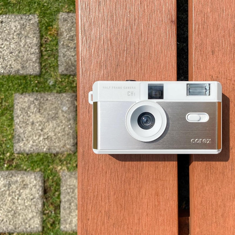 COREX Half Frame Reusable 35mm Camera CH1, Built in Flash and Compatible with 35mm Color Negative or B&W Film (Film and Battery NOT Included) Limited Edition Free Blue and Yellow Filters - Image 5